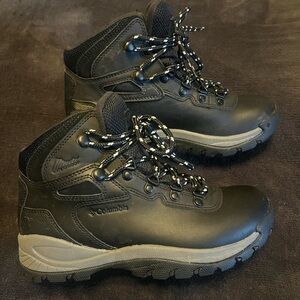 Columbia boots